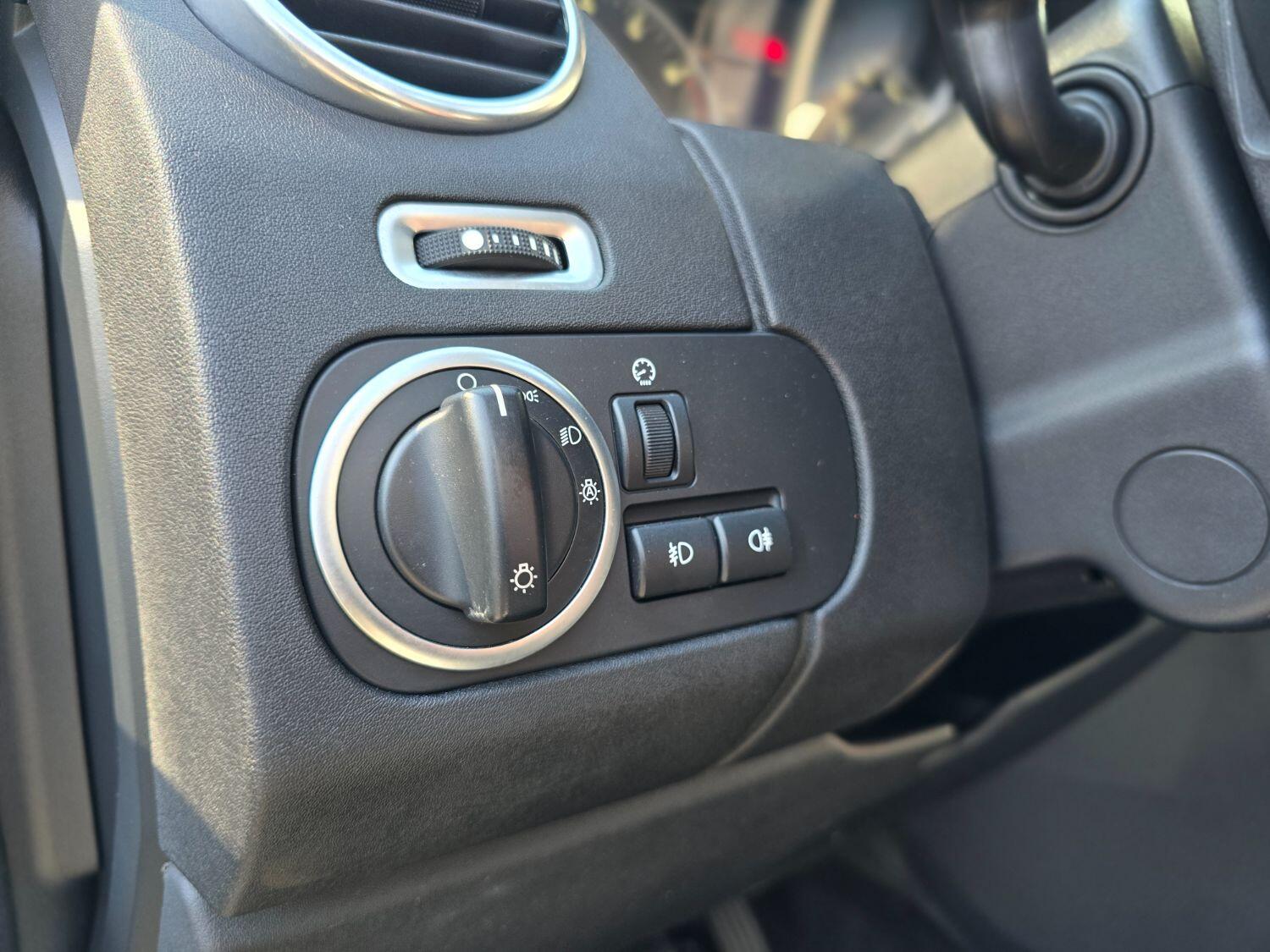 Used Land Rover Discovery 4 2016 for sale - 77189411: Photo 36