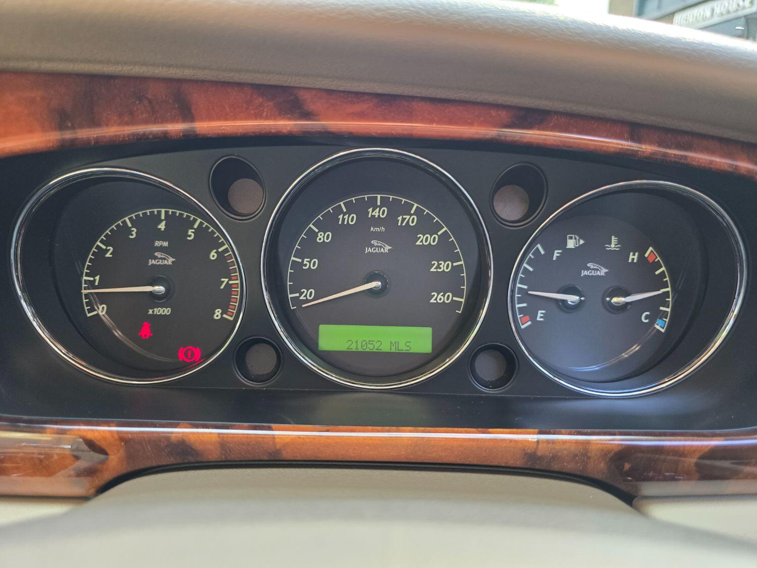 Used Jaguar XJ 2005 for sale - 77189400: Photo 21