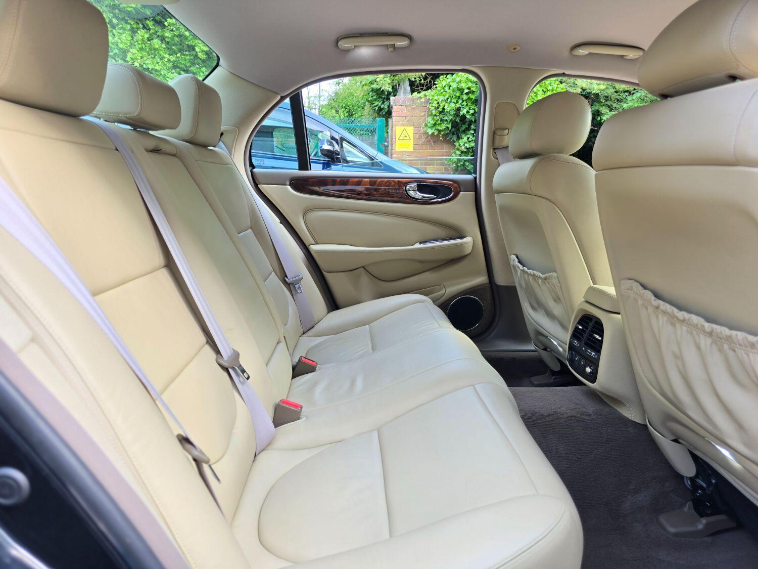 Used Jaguar XJ 2005 for sale - 77189400: Photo 37