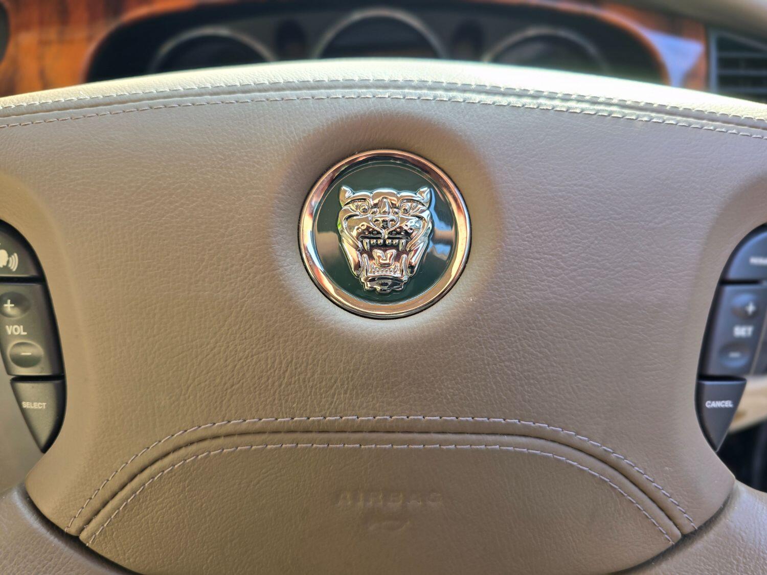 Used Jaguar XJ 2005 for sale - 77189400: Photo 39