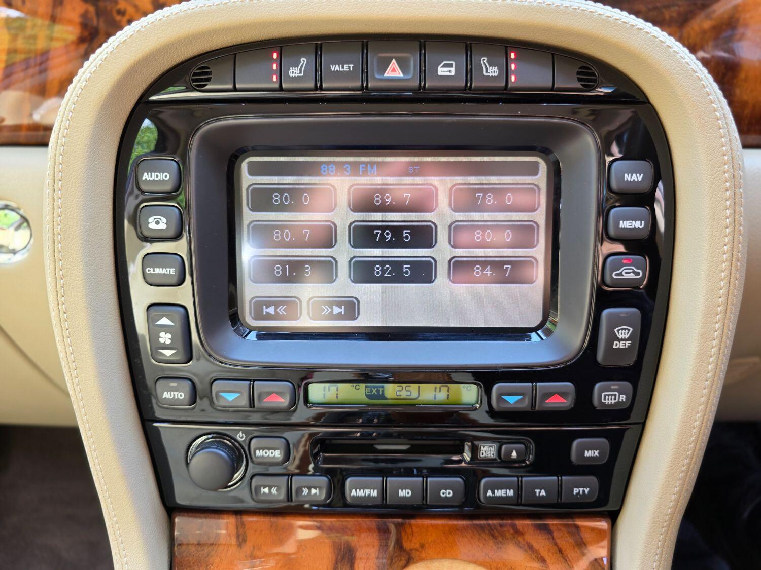 Used Jaguar XJ 2005 for sale - 77189400: Photo 50