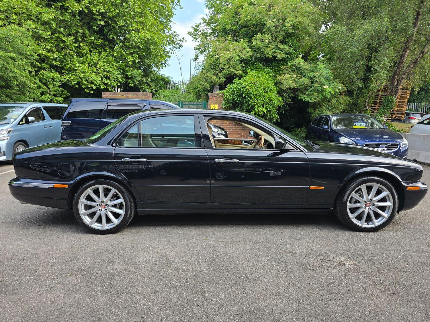 Used Jaguar XJ 2005 for sale - 77189400: Photo 7