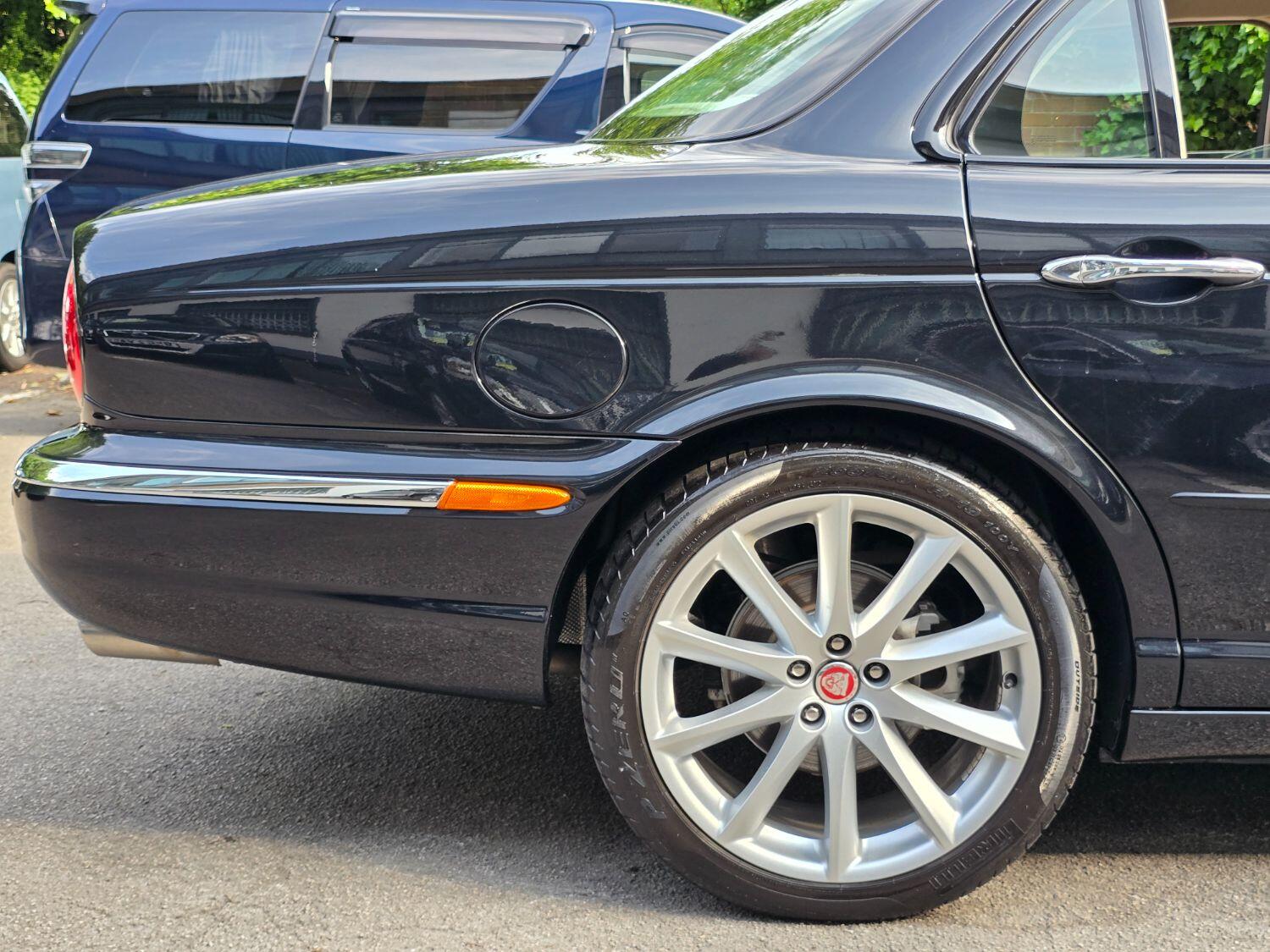 Used Jaguar XJ 2005 for sale - 77189400: Photo 73