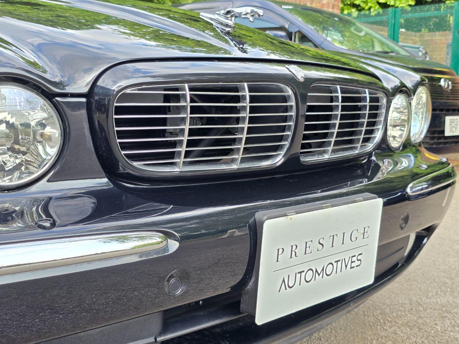 Used Jaguar XJ 2005 for sale - 77189400: Photo 97