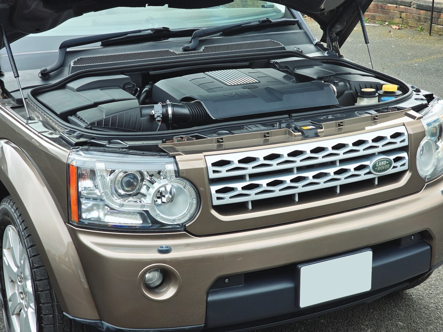 Used Land Rover Discovery 4 2013 for sale - 78070488: Photo 2