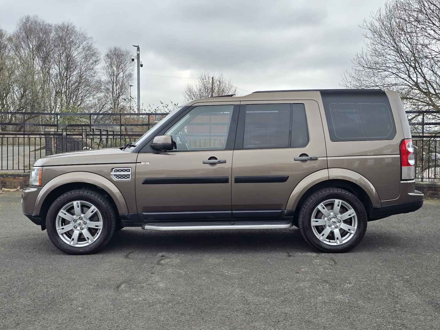 Used Land Rover Discovery 4 2013 for sale - 78070488: Photo 31