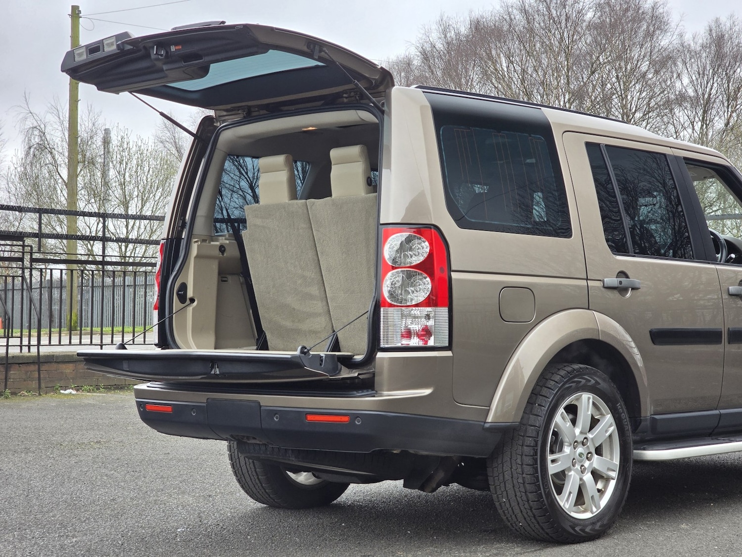 Used Land Rover Discovery 4 2013 for sale - 78070488: Photo 34