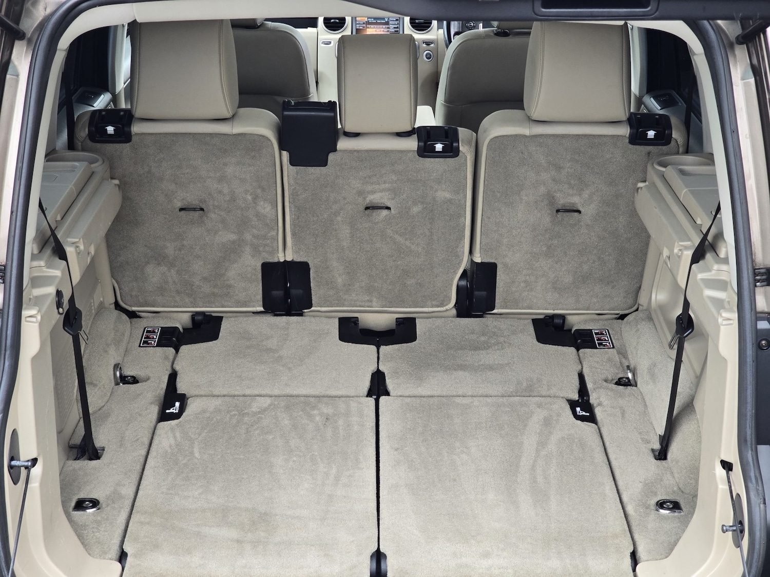 Used Land Rover Discovery 4 2013 for sale - 78070488: Photo 36