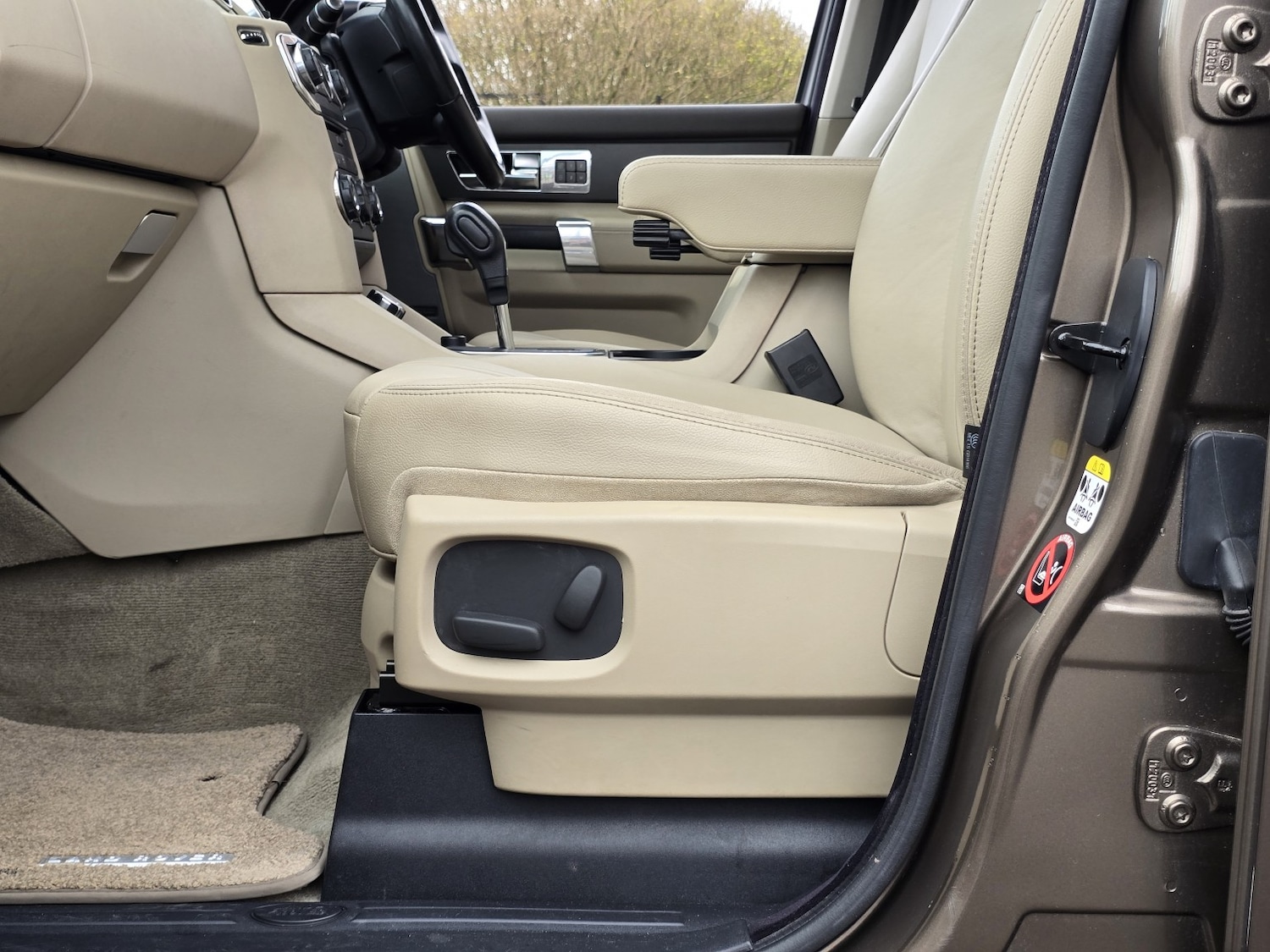 Used Land Rover Discovery 4 2013 for sale - 78070488: Photo 47