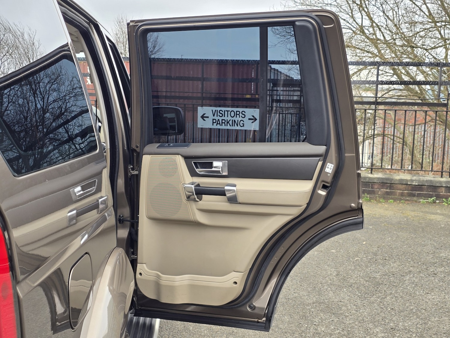 Used Land Rover Discovery 4 2013 for sale - 78070488: Photo 52