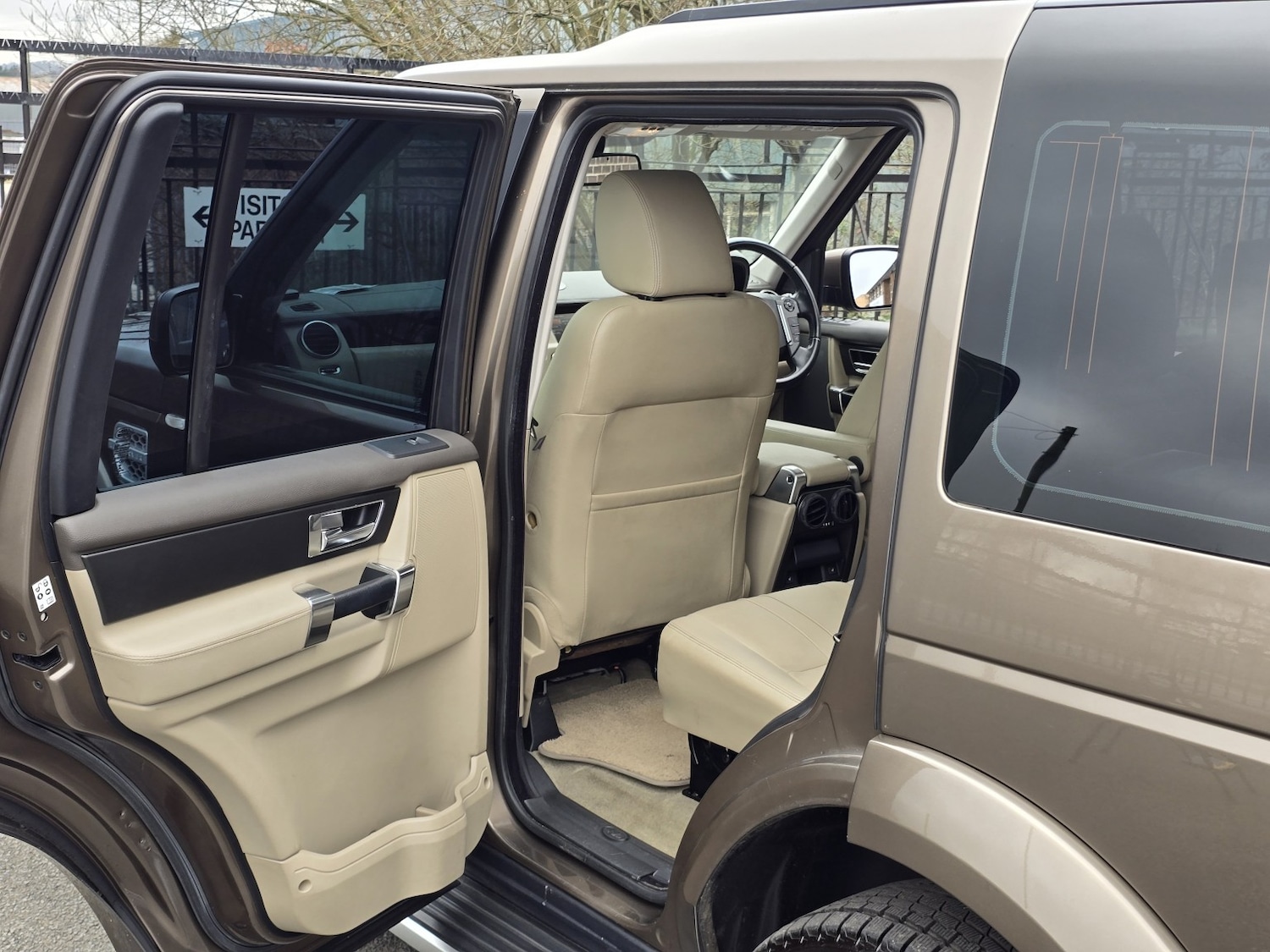 Used Land Rover Discovery 4 2013 for sale - 78070488: Photo 56