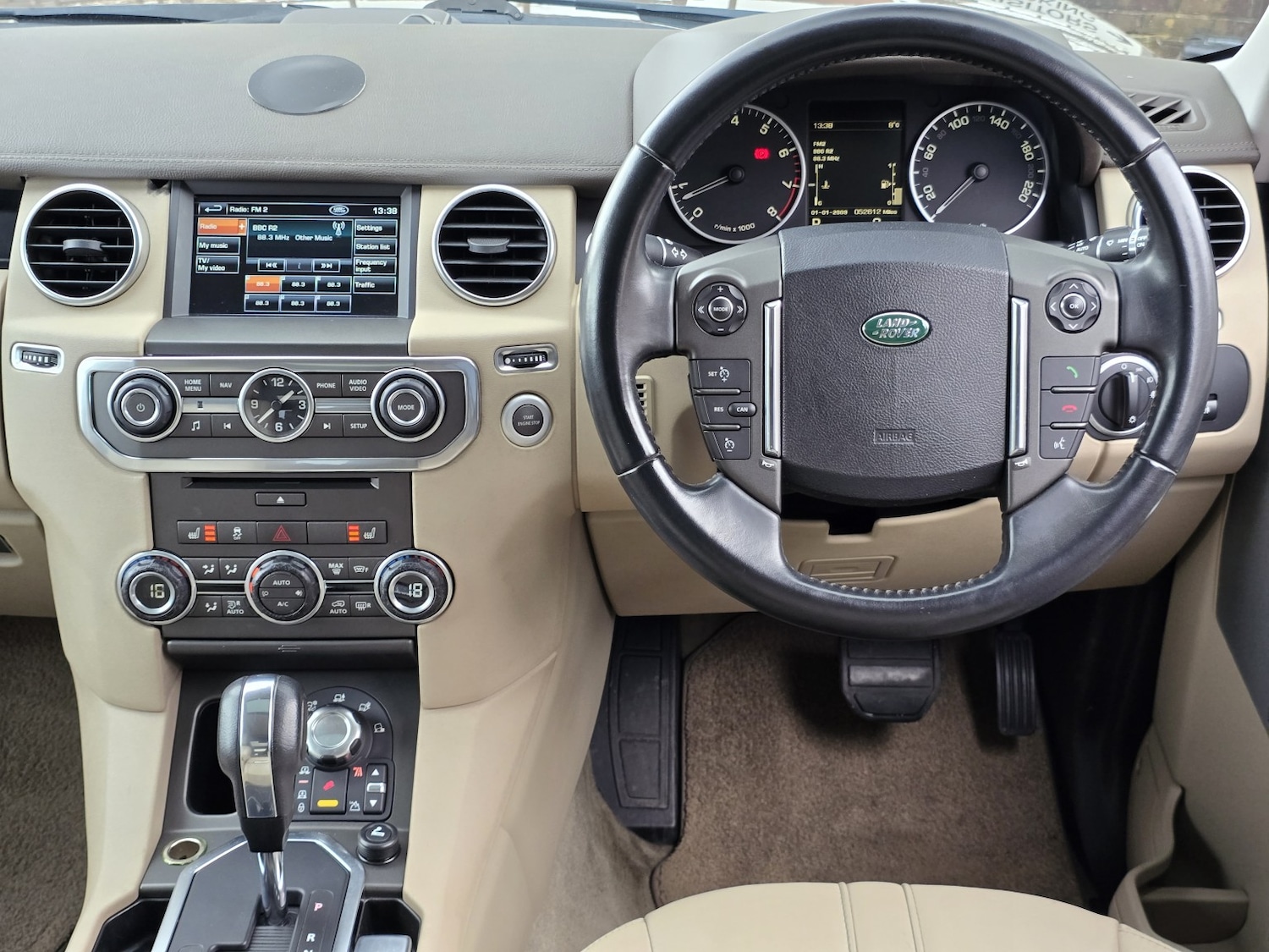 Used Land Rover Discovery 4 2013 for sale - 78070488: Photo 57