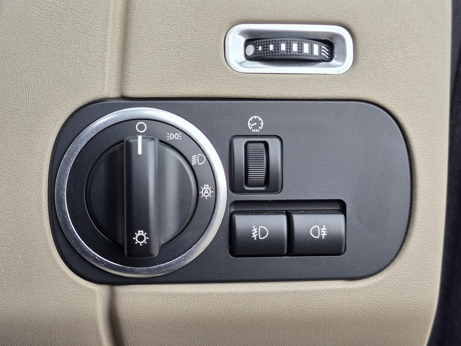 Used Land Rover Discovery 4 2013 for sale - 78070488: Photo 69