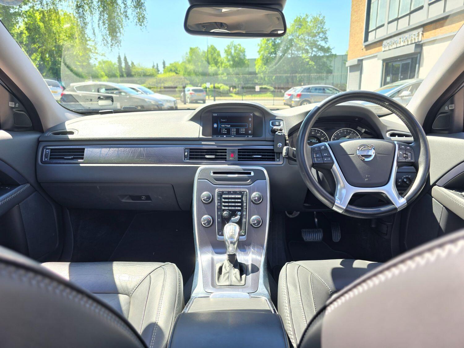 Used Volvo V70 2013 for sale - 77189399: Photo 15