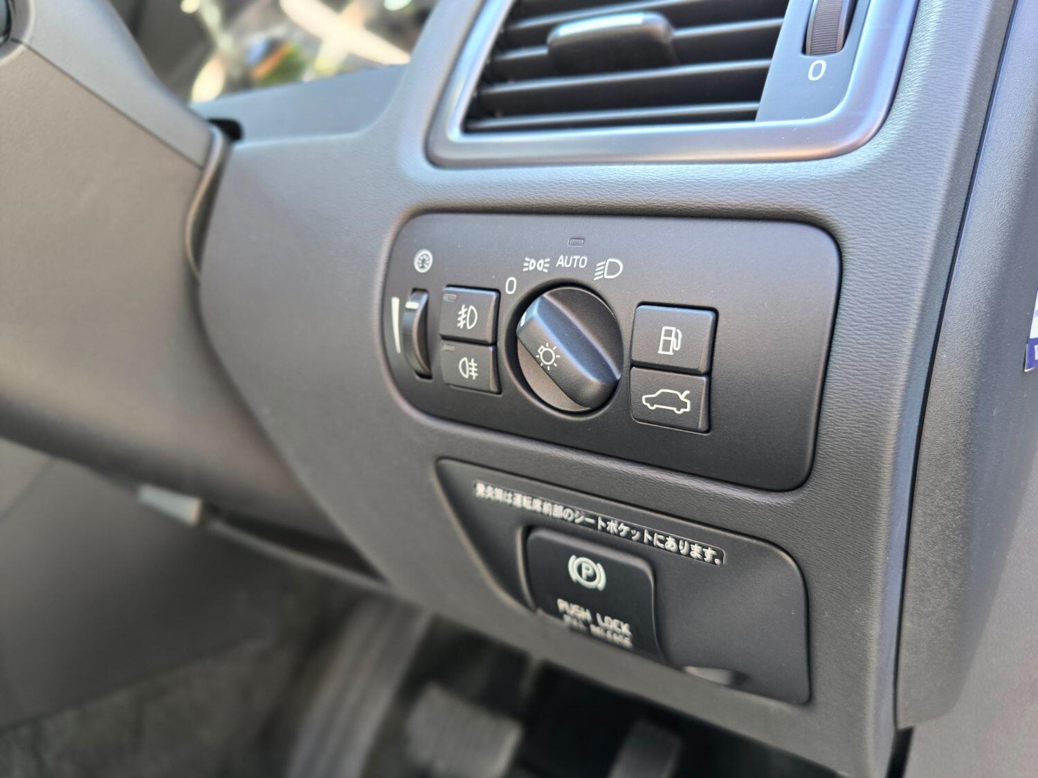 Used Volvo V70 2013 for sale - 77189399: Photo 23