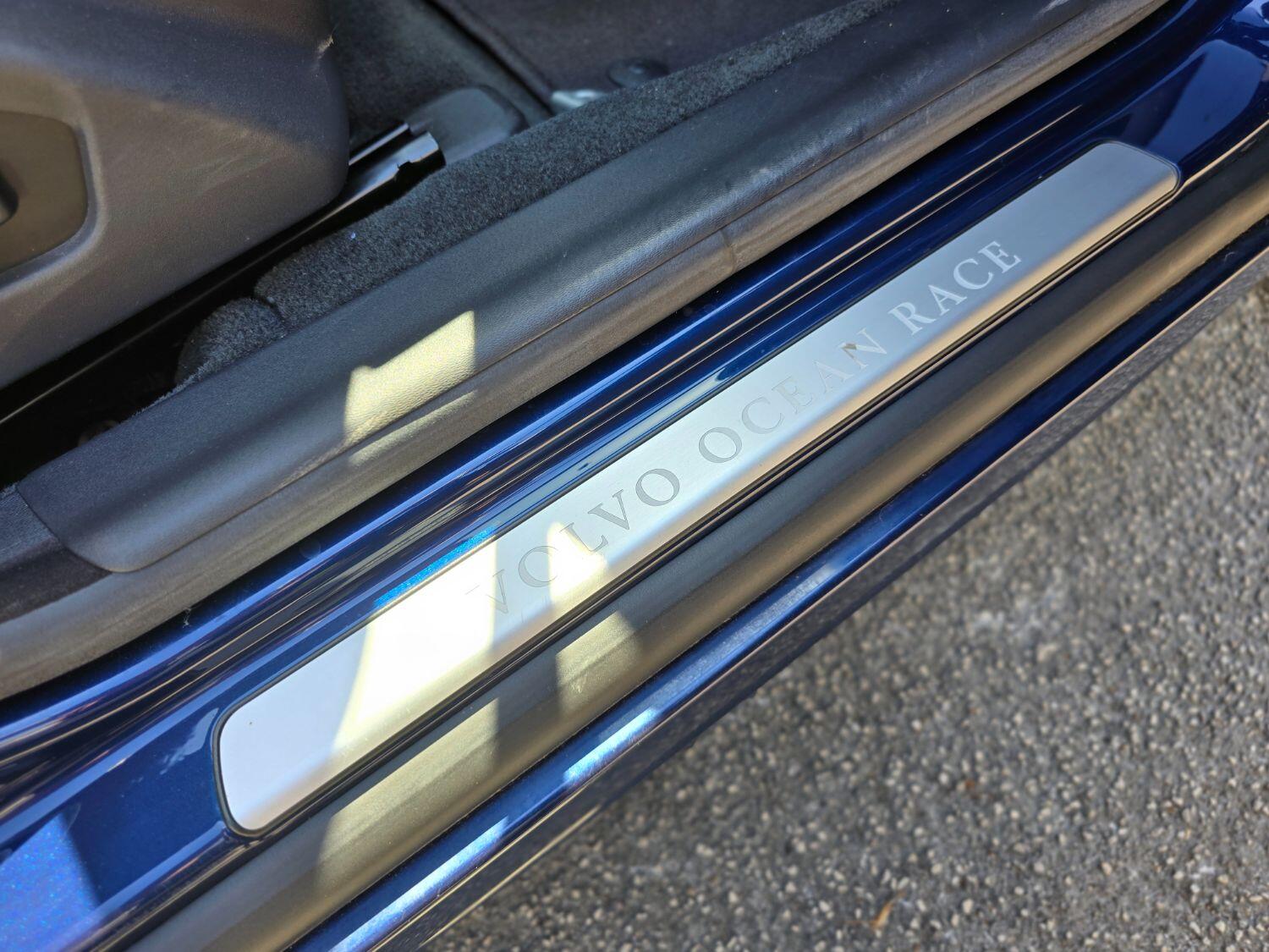 Used Volvo V70 2013 for sale - 77189399: Photo 28