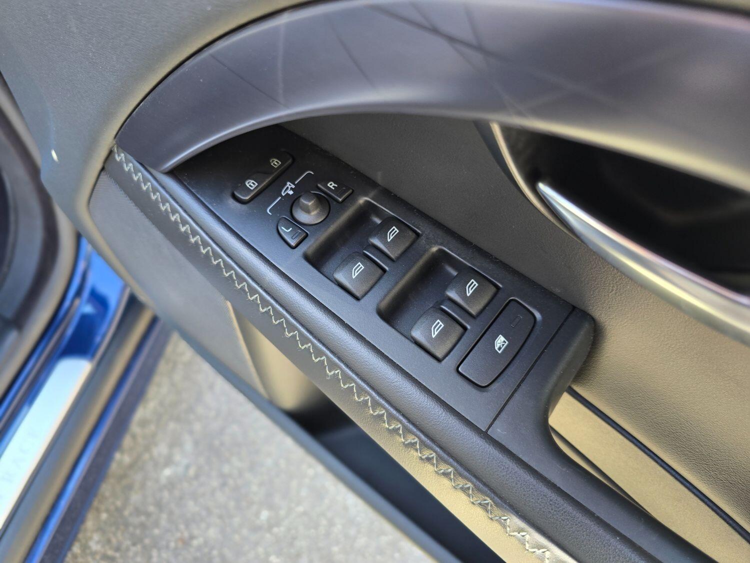 Used Volvo V70 2013 for sale - 77189399: Photo 29