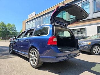 Used Volvo V70 2013 for sale - 77189399: Photo