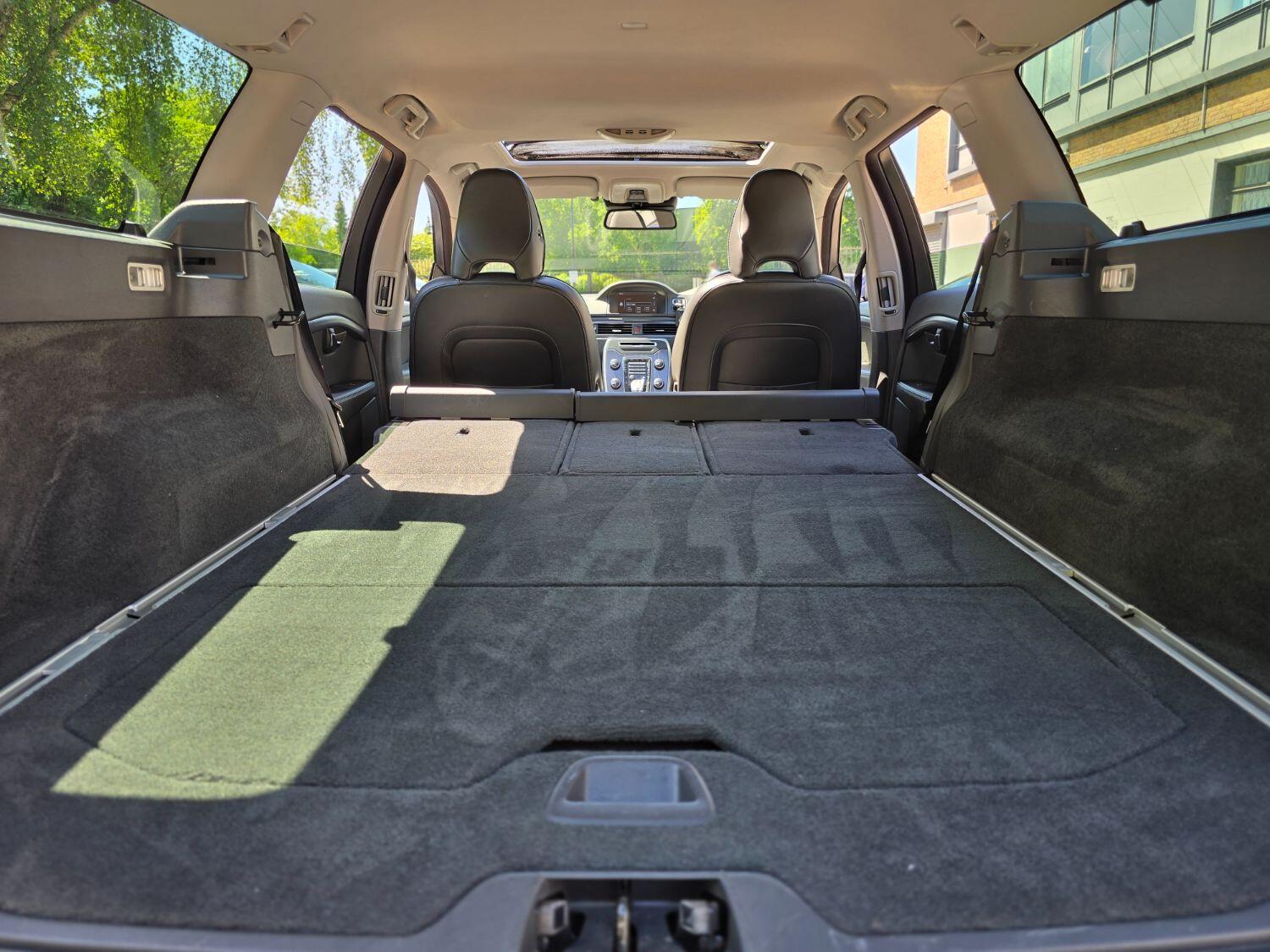 Used Volvo V70 2013 for sale - 77189399: Photo 43