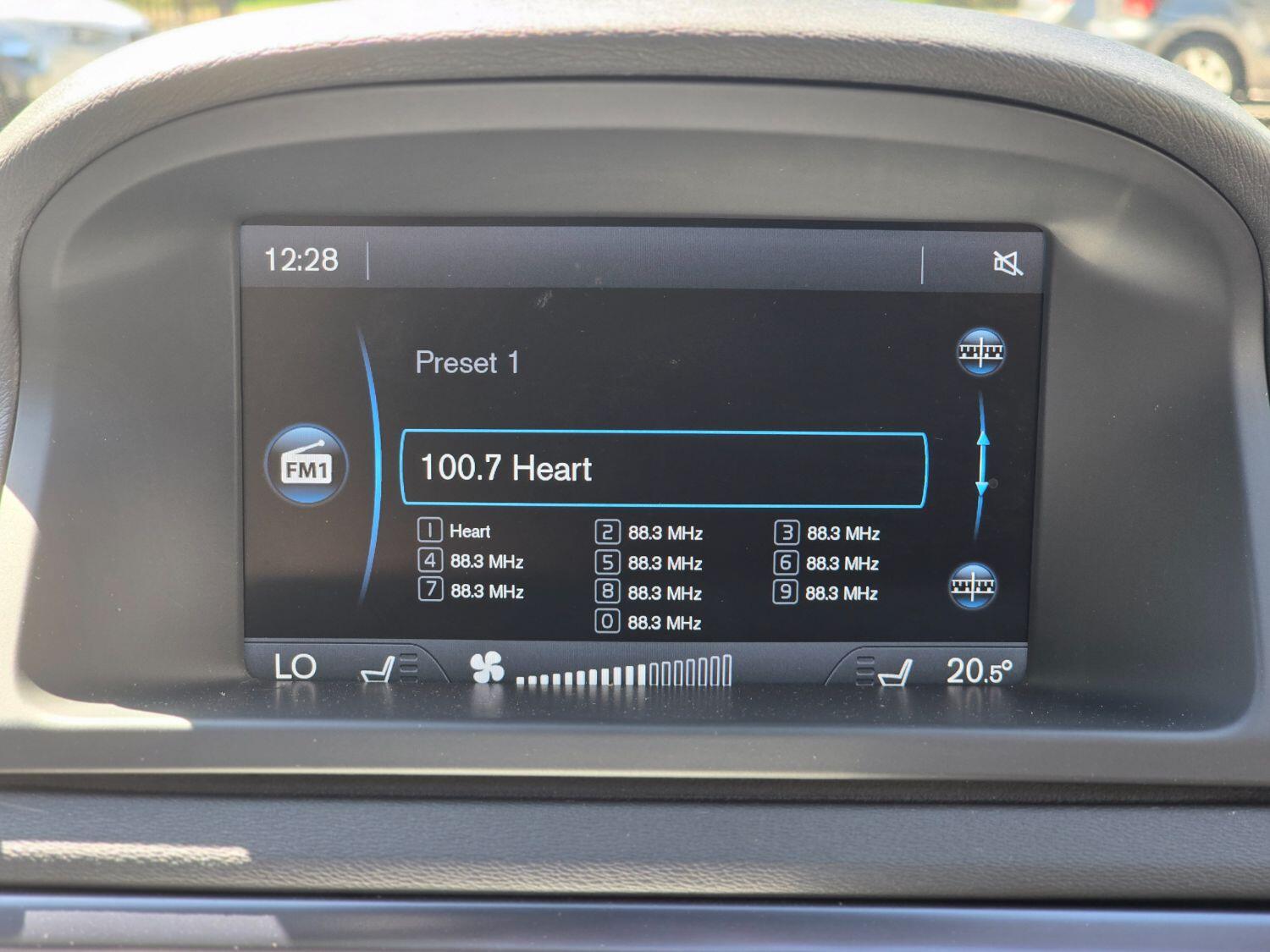 Used Volvo V70 2013 for sale - 77189399: Photo 48