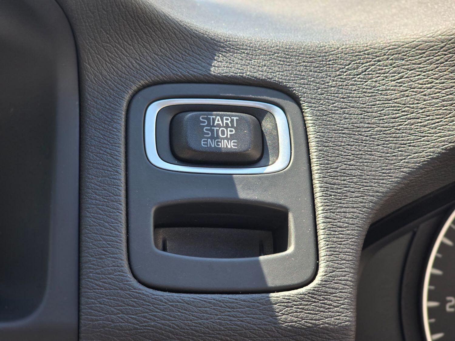 Used Volvo V70 2013 for sale - 77189399: Photo 51