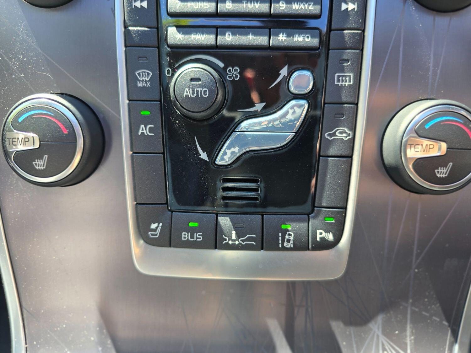 Used Volvo V70 2013 for sale - 77189399: Photo 54