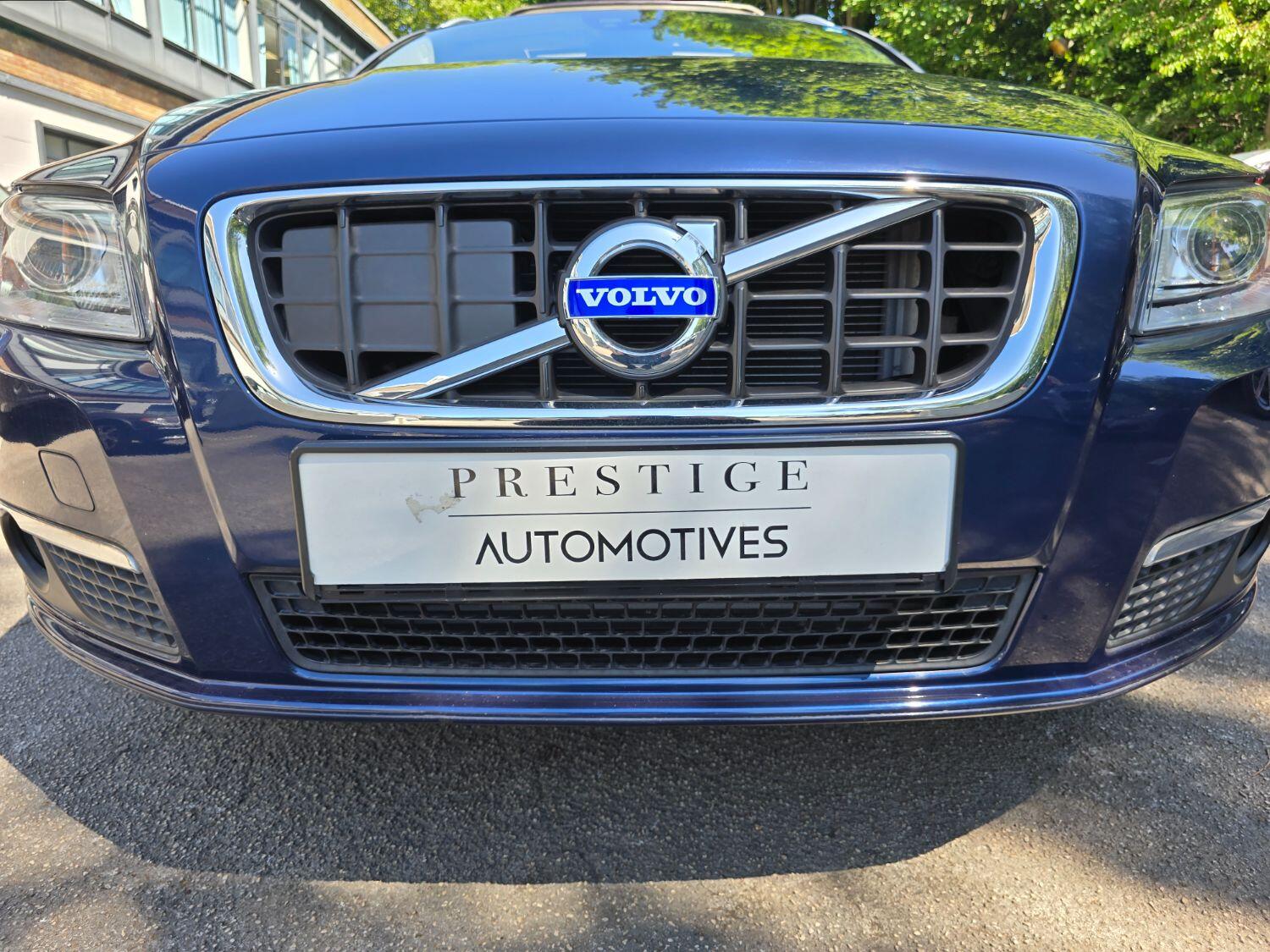 Used Volvo V70 2013 for sale - 77189399: Photo 77