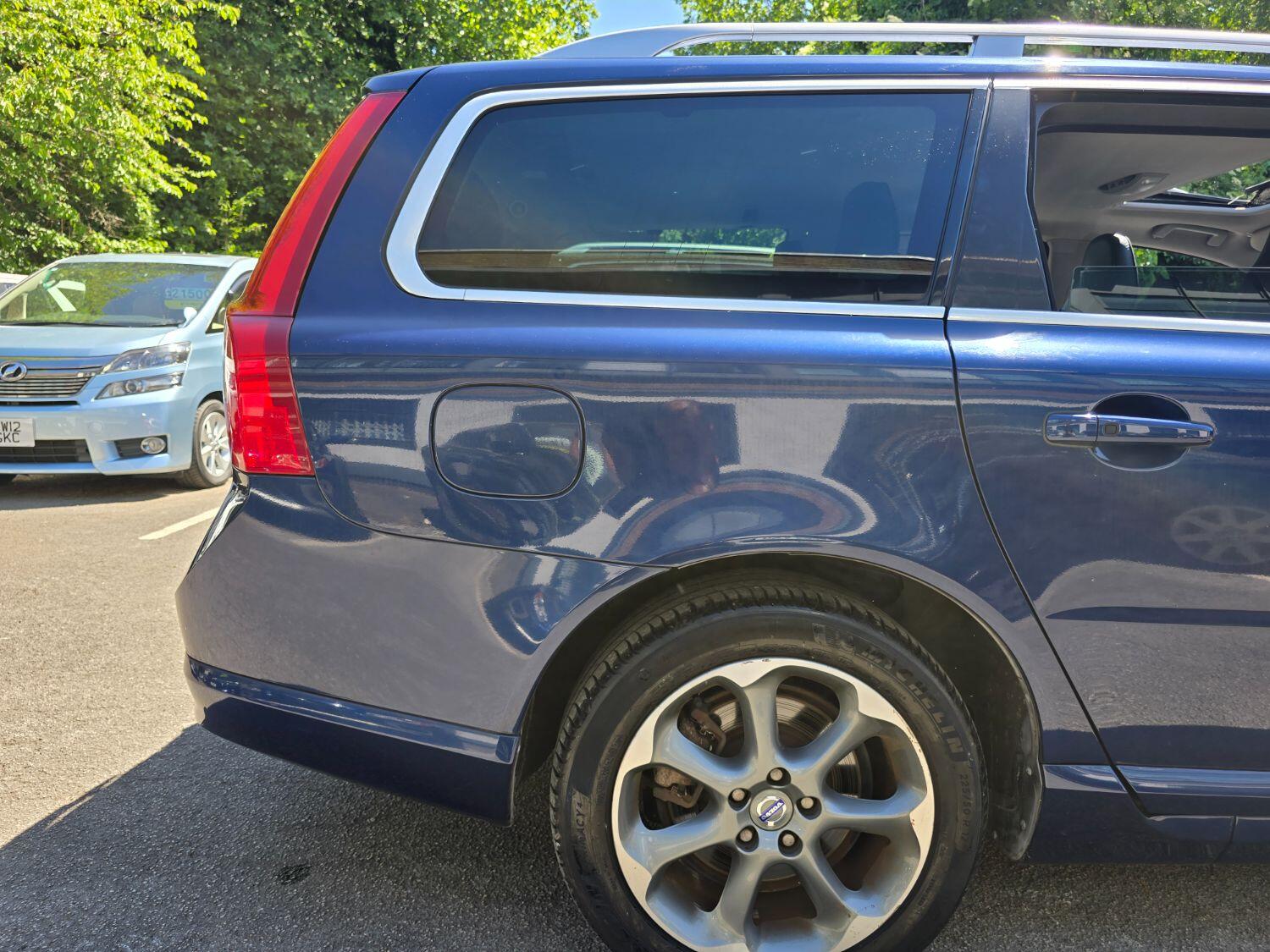 Used Volvo V70 2013 for sale - 77189399: Photo 78