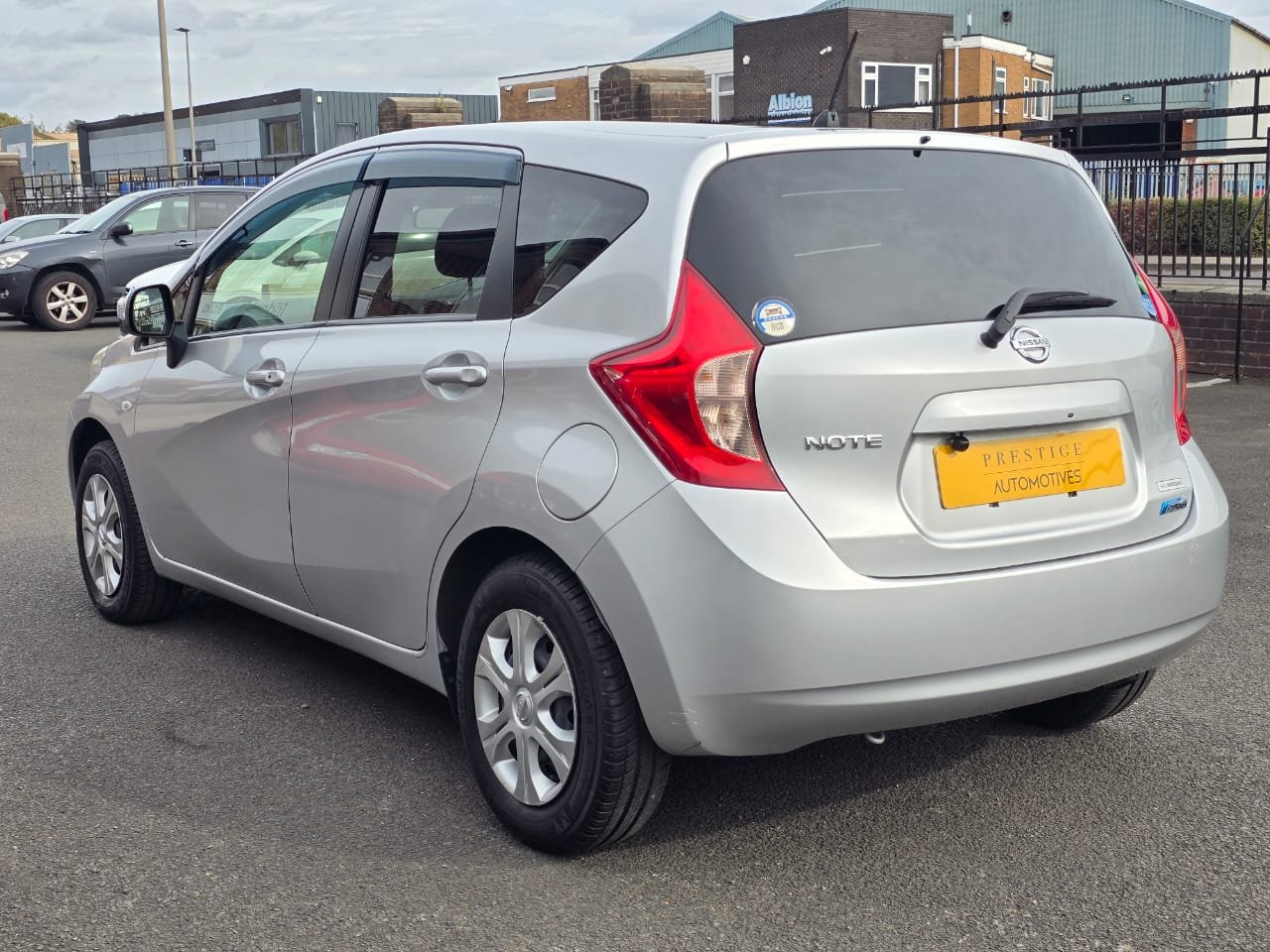 Used Nissan Note 2012 for sale - 77189390: Photo 4