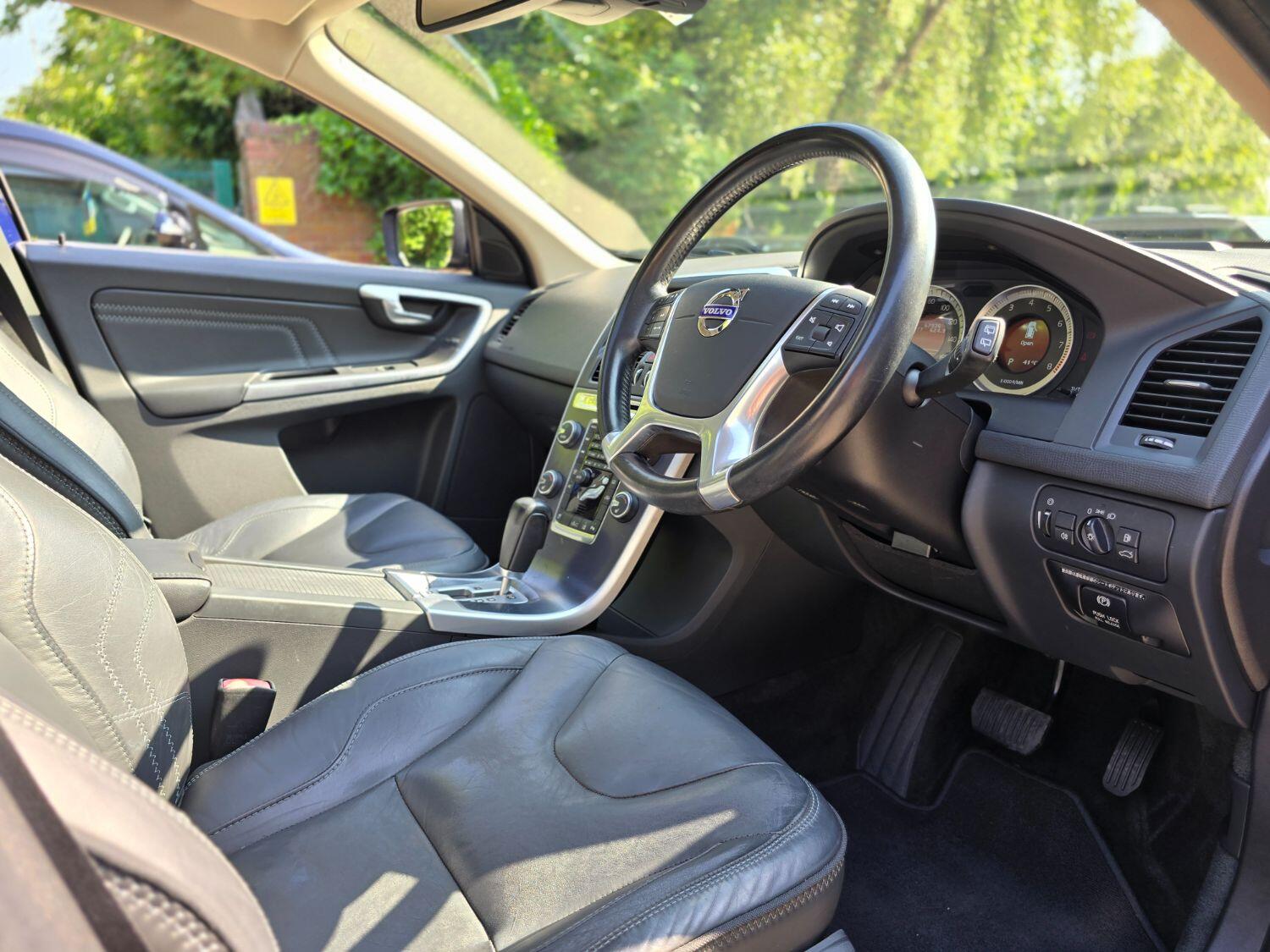 Used Volvo XC60 2011 for sale - 77189396: Photo 12