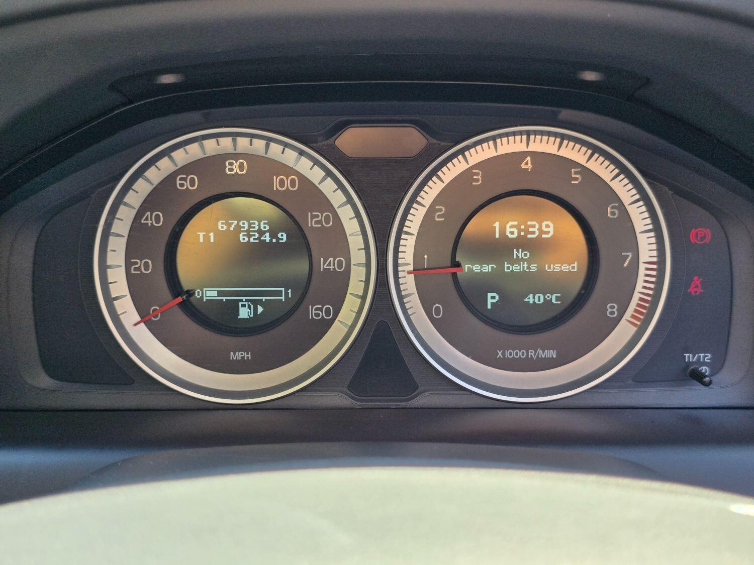 Used Volvo XC60 2011 for sale - 77189396: Photo 19