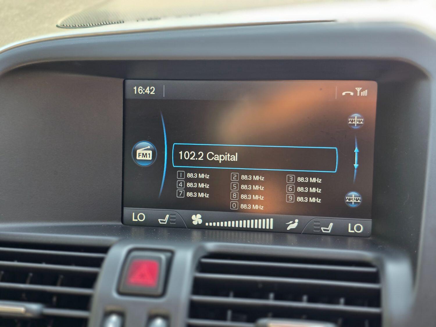 Used Volvo XC60 2011 for sale - 77189396: Photo 25