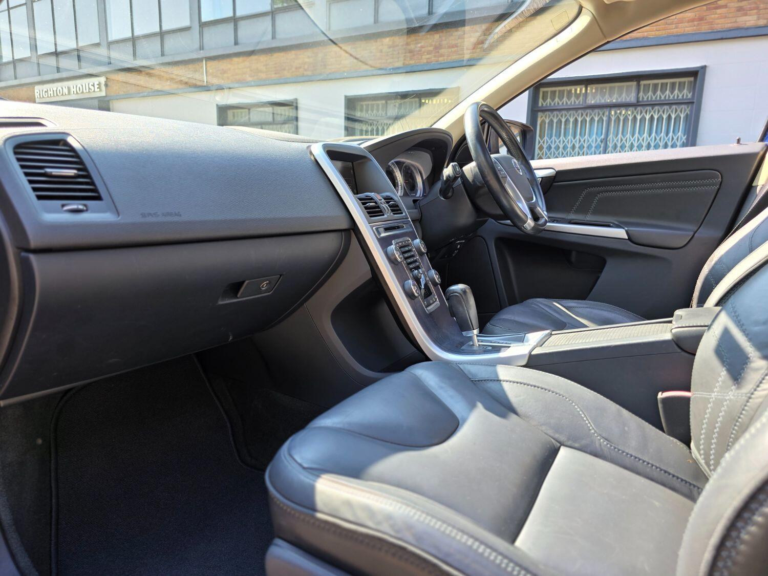 Used Volvo XC60 2011 for sale - 77189396: Photo 34