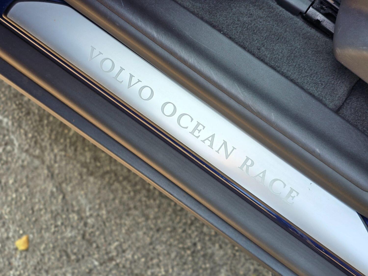 Used Volvo XC60 2011 for sale - 77189396: Photo 40