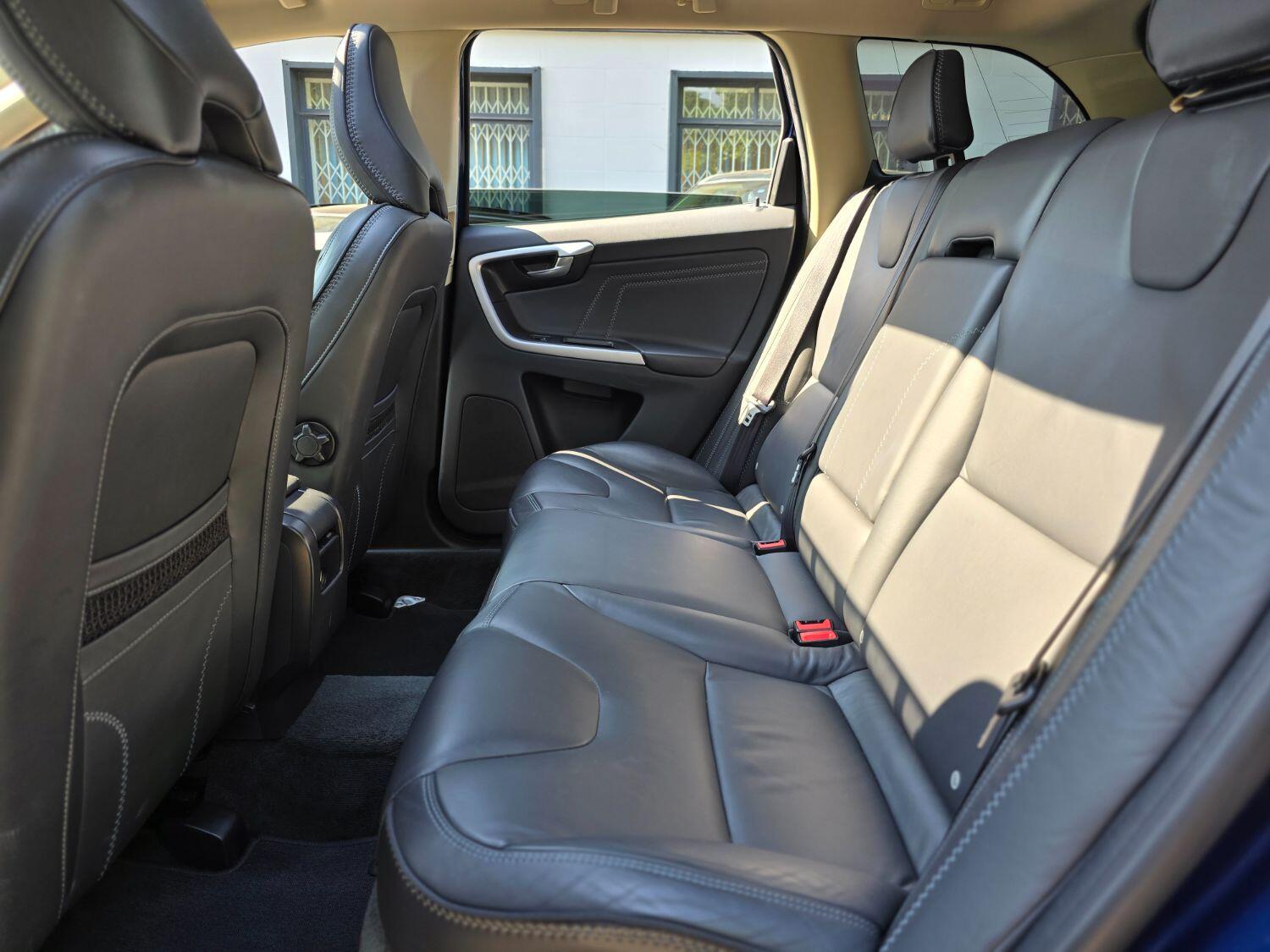 Used Volvo XC60 2011 for sale - 77189396: Photo 53