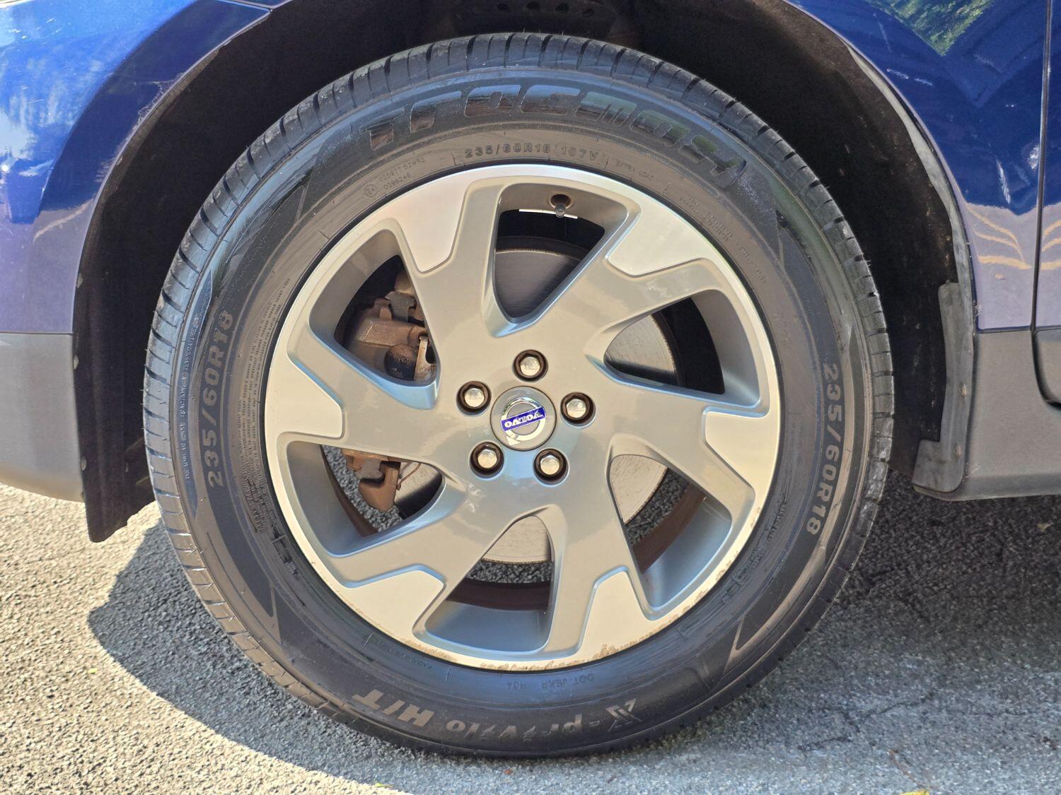 Used Volvo XC60 2011 for sale - 77189396: Photo 68