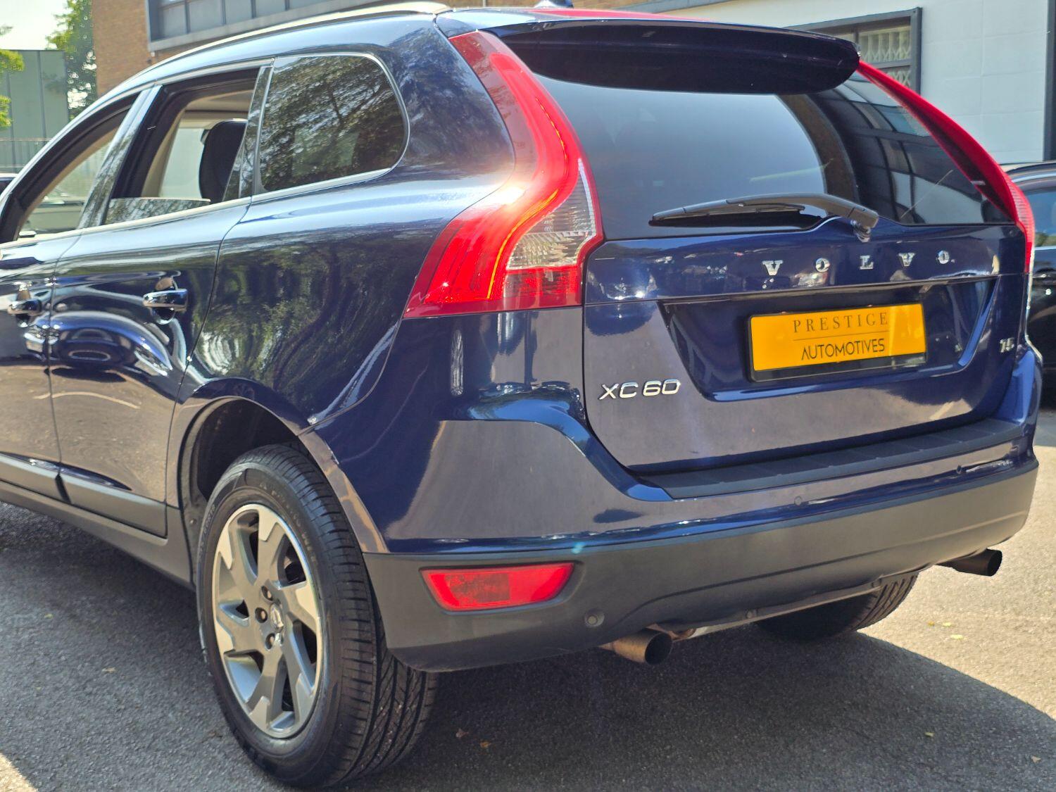 Used Volvo XC60 2011 for sale - 77189396: Photo 82