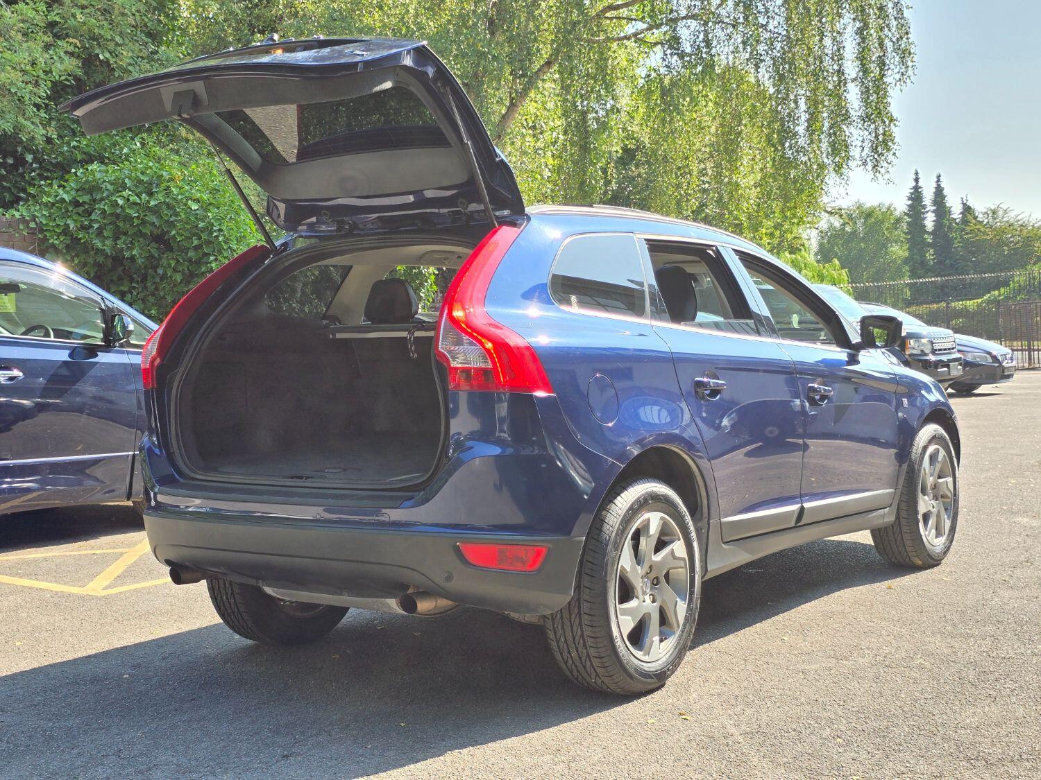 Used Volvo XC60 2011 for sale - 77189396: Photo 88