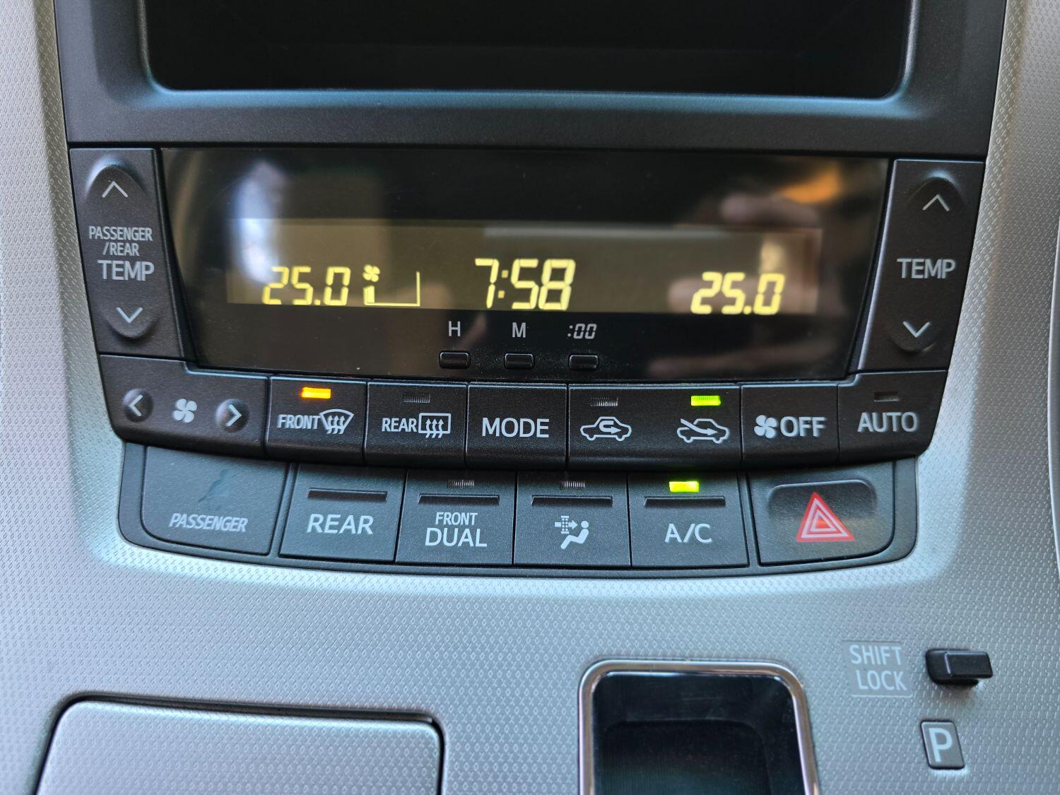 Used Toyota Vellfire 2012 for sale - 78070478: Photo 12