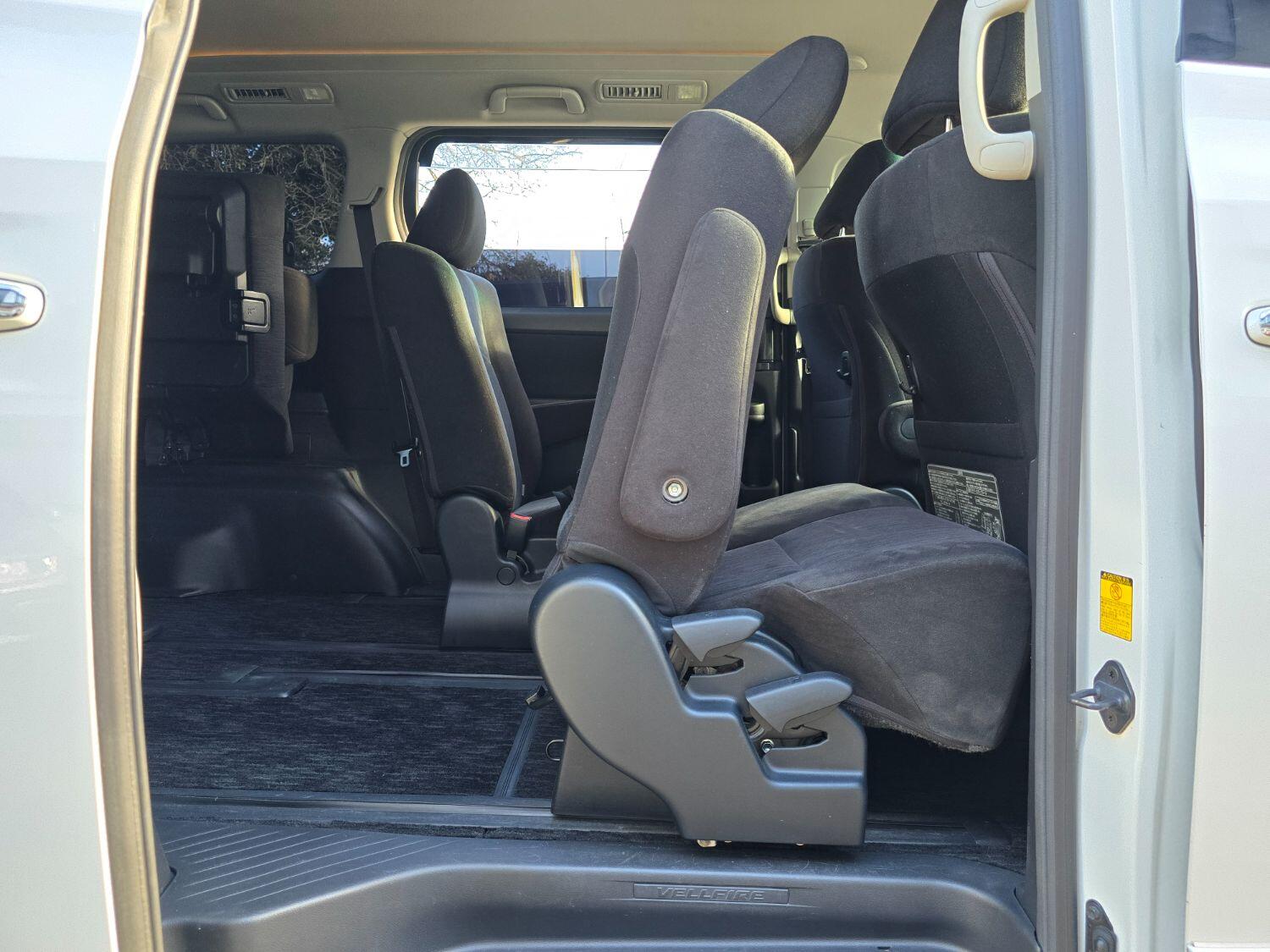 Used Toyota Vellfire 2012 for sale - 78070478: Photo 30