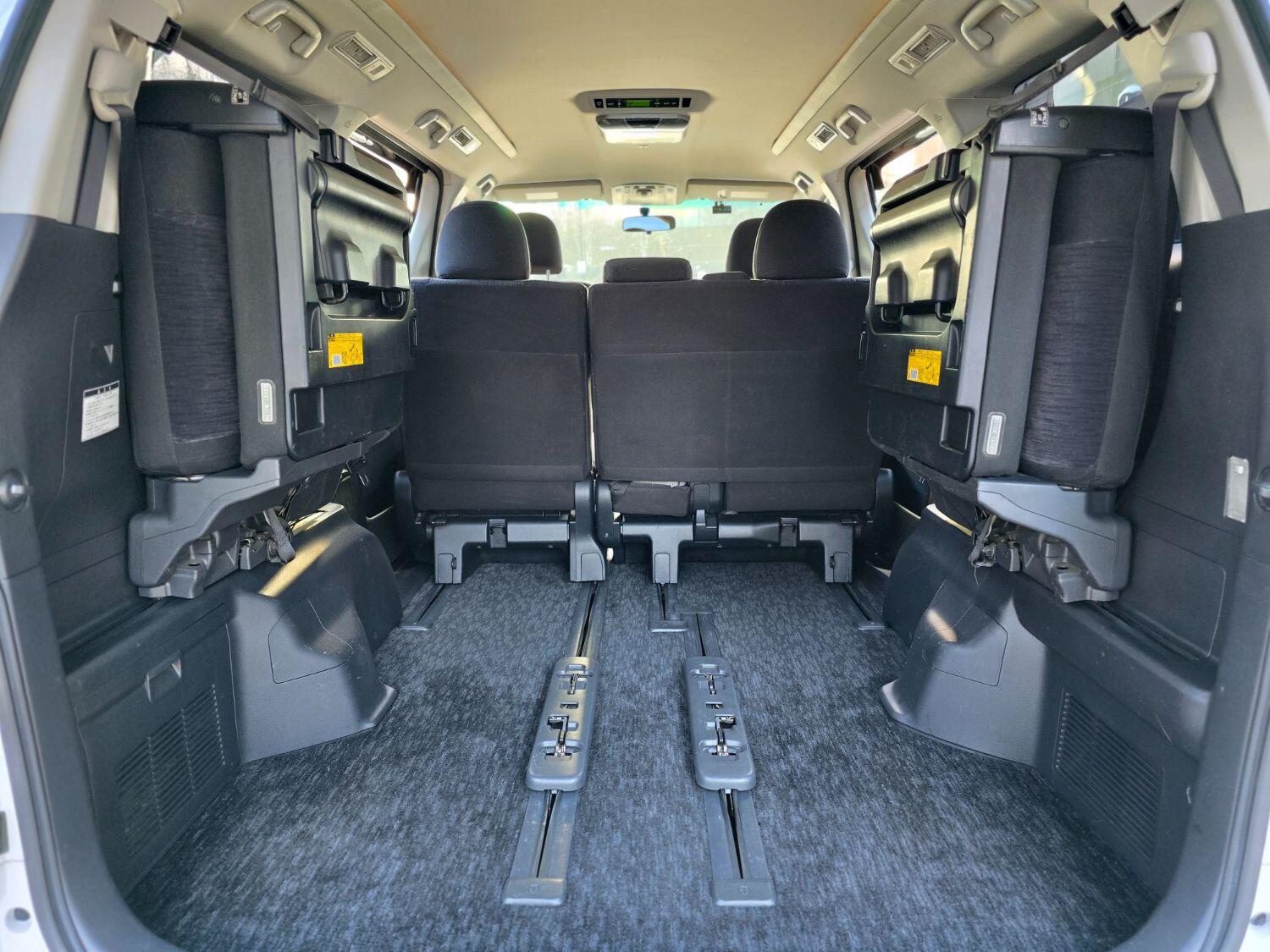 Used Toyota Vellfire 2012 for sale - 78070478: Photo 32