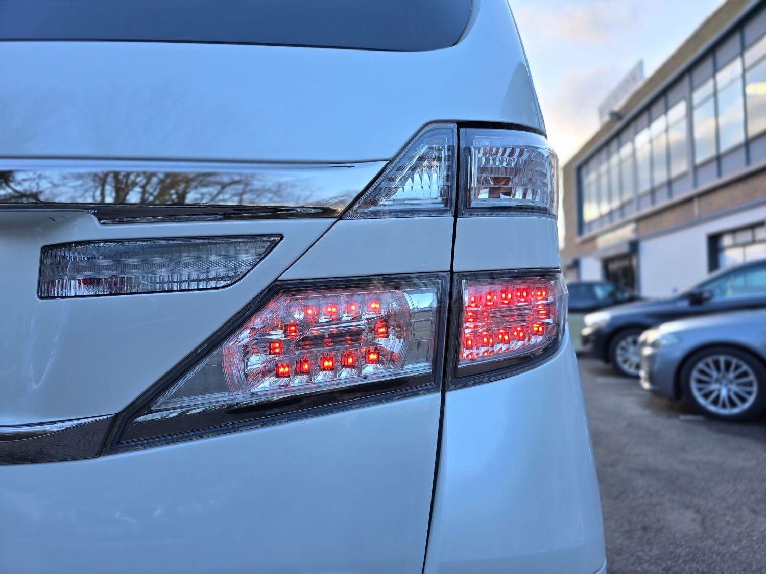 Used Toyota Vellfire 2012 for sale - 78070478: Photo 52