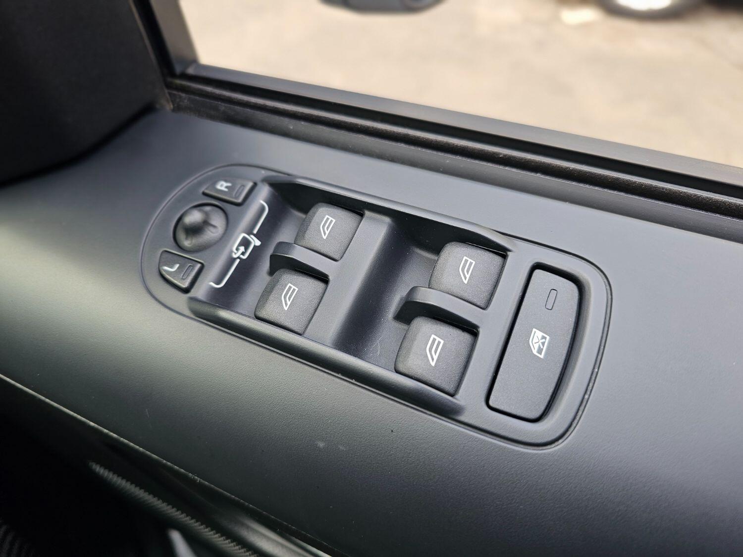 Used Land Rover Freelander 2 2011 for sale - 77189383: Photo 11