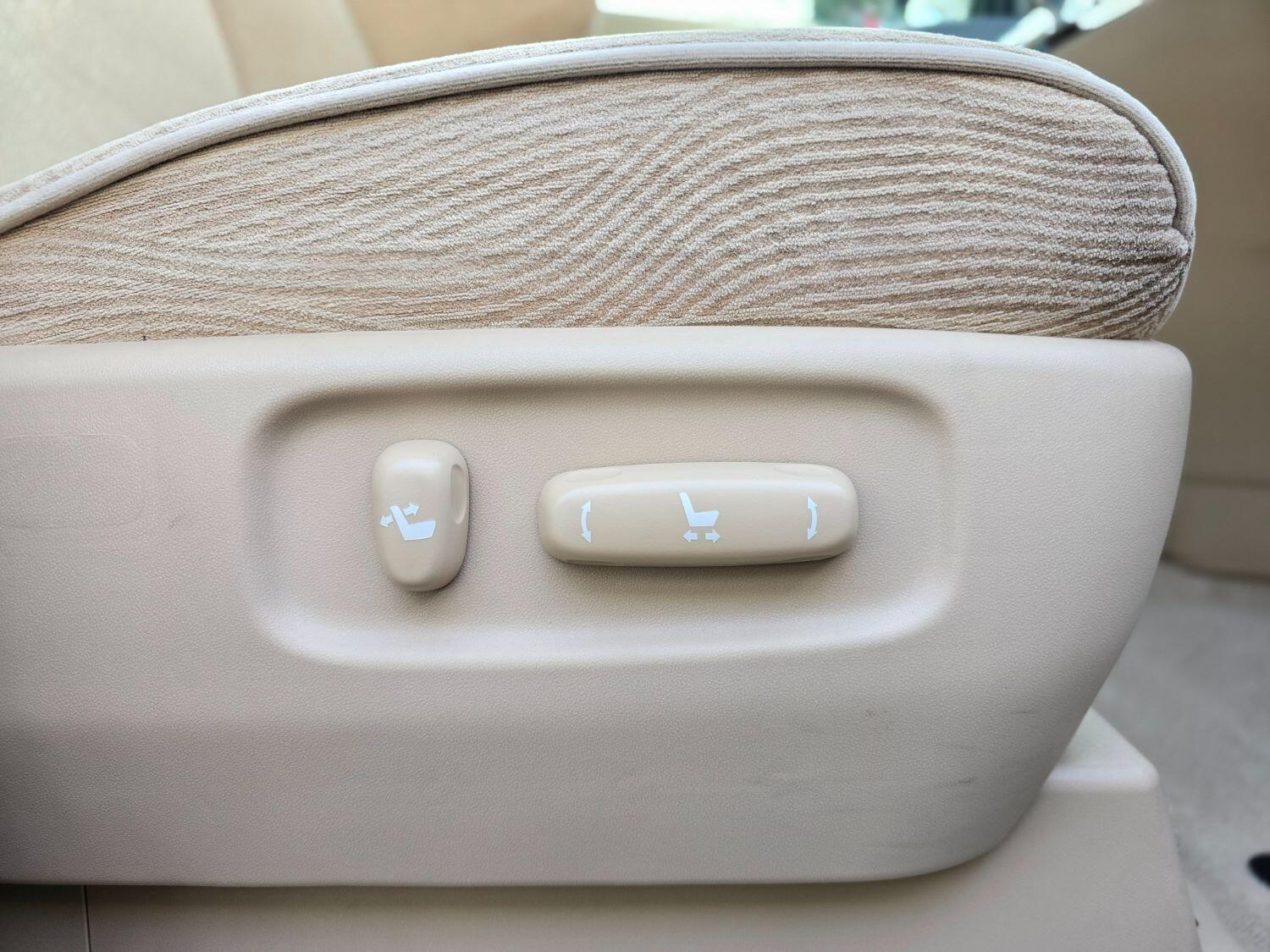 Used Toyota Vellfire 2012 for sale - 77189394: Photo 10