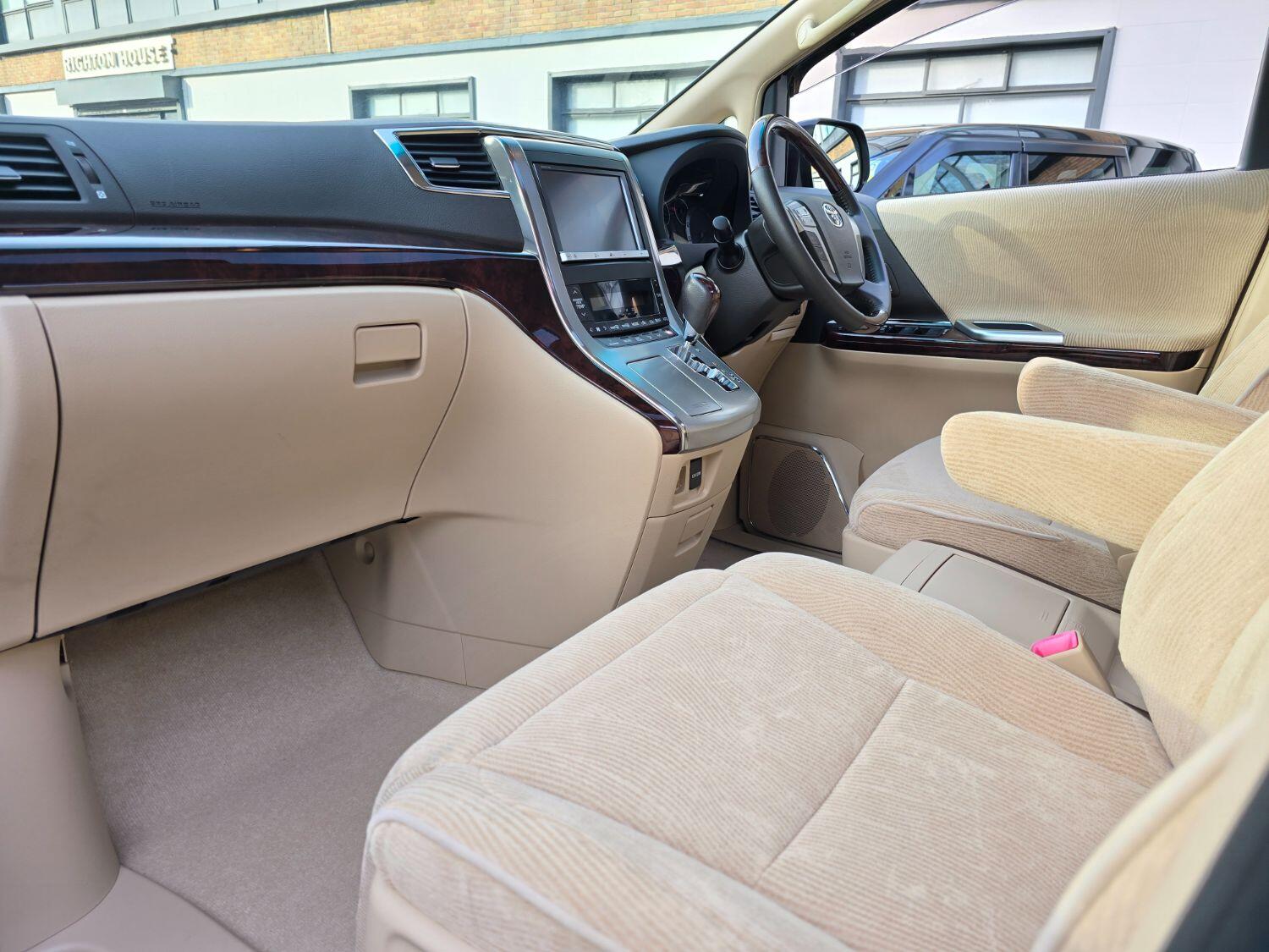 Used Toyota Vellfire 2012 for sale - 77189394: Photo 22