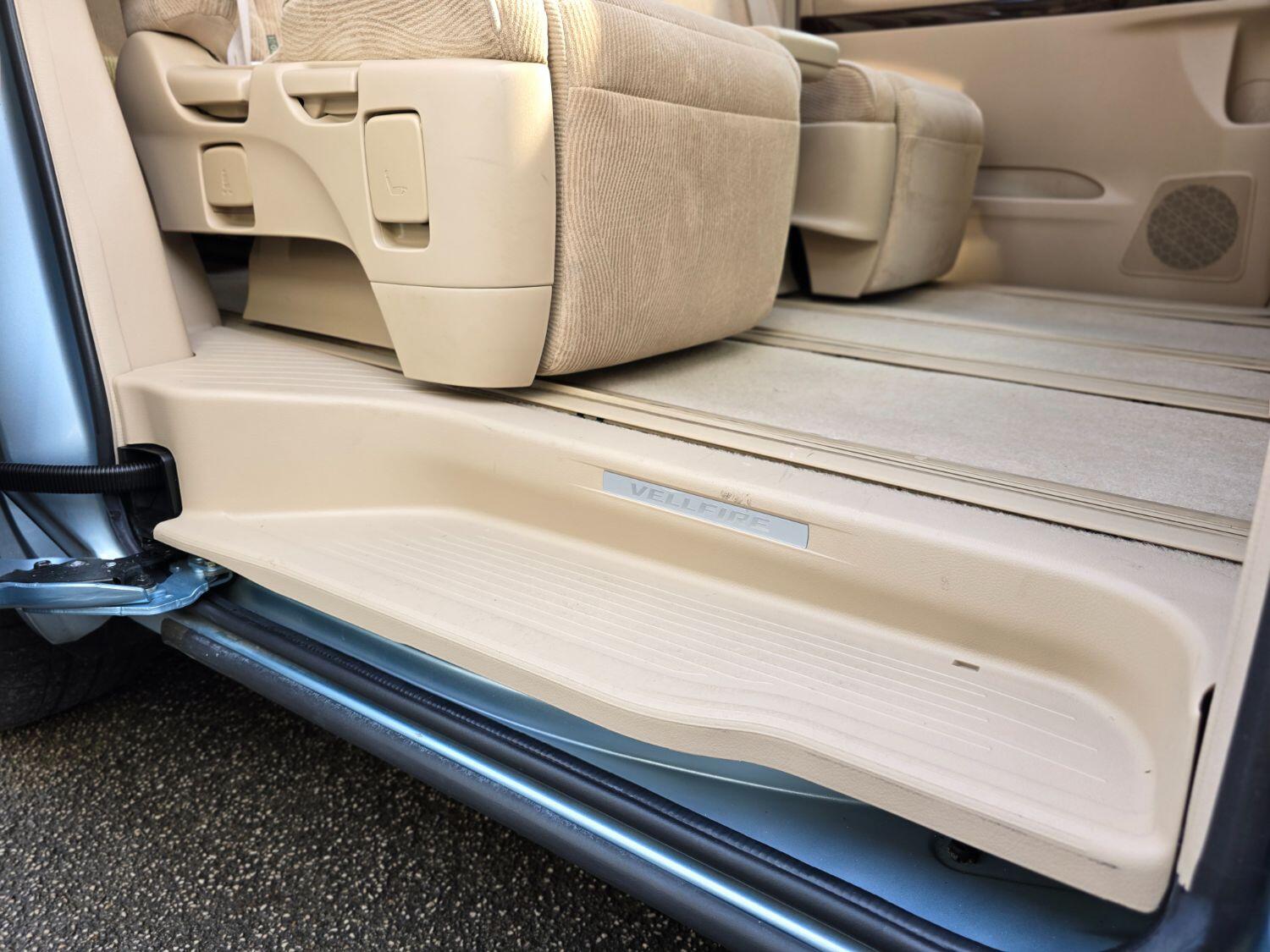 Used Toyota Vellfire 2012 for sale - 77189394: Photo 29