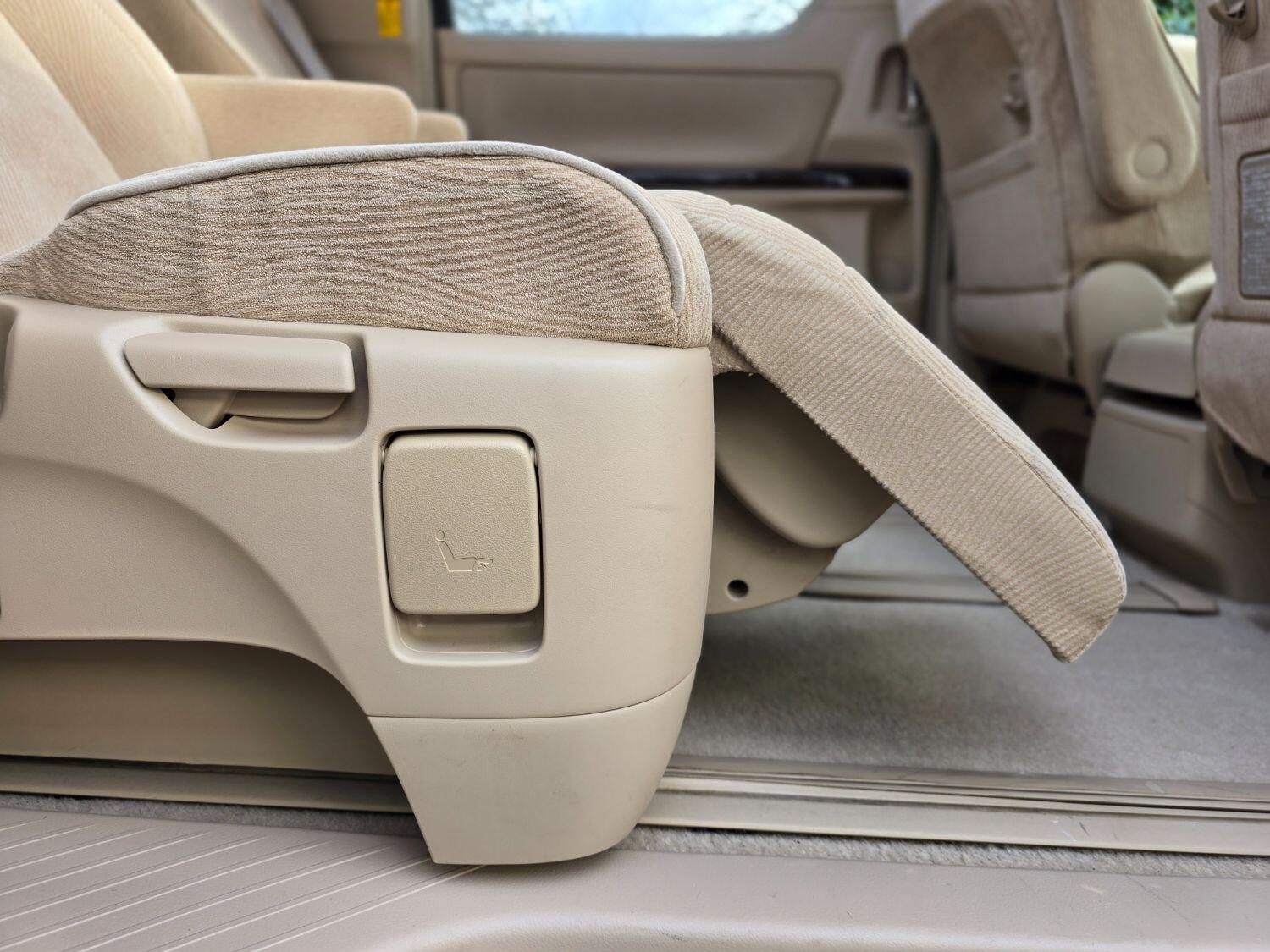 Used Toyota Vellfire 2012 for sale - 77189394: Photo 33