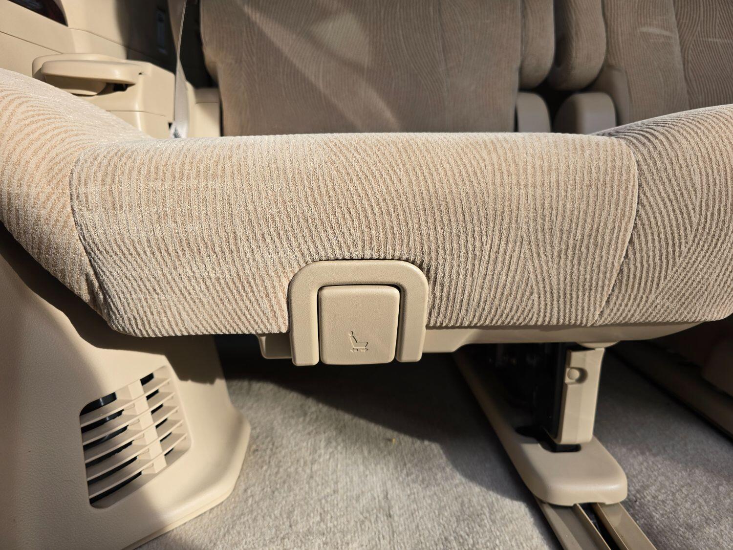 Used Toyota Vellfire 2012 for sale - 77189394: Photo 41