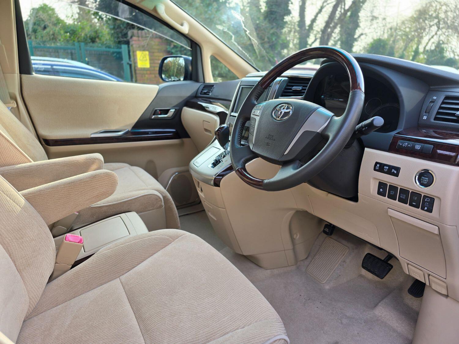 Used Toyota Vellfire 2012 for sale - 77189394: Photo 5