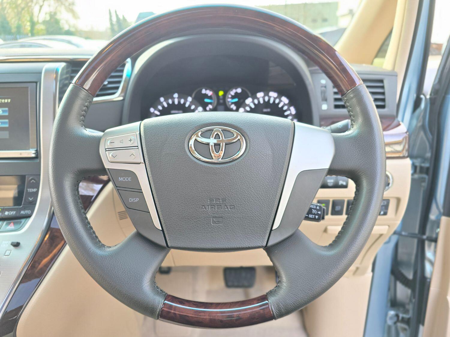 Used Toyota Vellfire 2012 for sale - 77189394: Photo 6